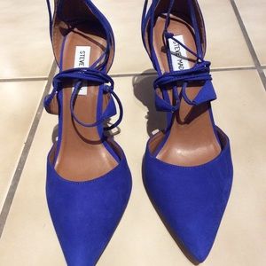 Steve Madden Lace up Pumps
